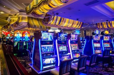 Roulette wheel spinning on kimtoto login live table